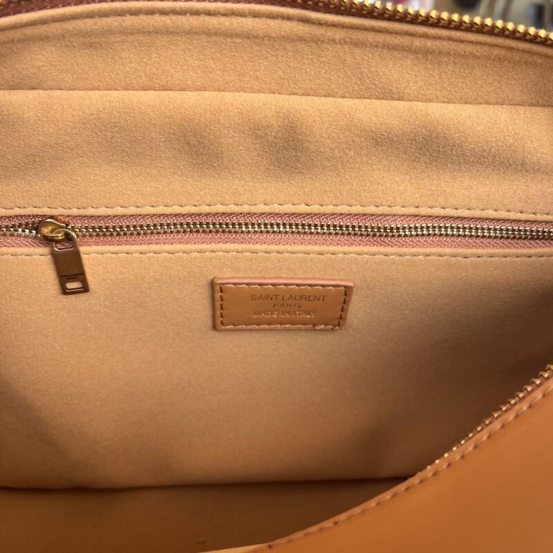 Alternative view of SAINT LAURENT LYIA DUFFLE IN QUILTED BROWN 31CM