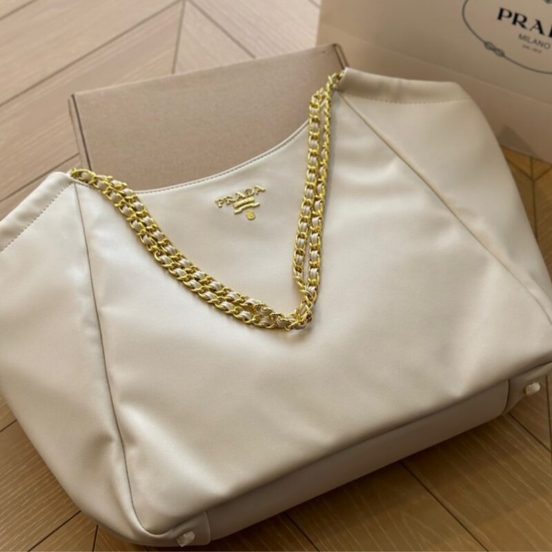 Alternative view of PRADA POMICE SOFT CALFSKIN LEATHER CHAIN TOTE BAG WHITE 38CM