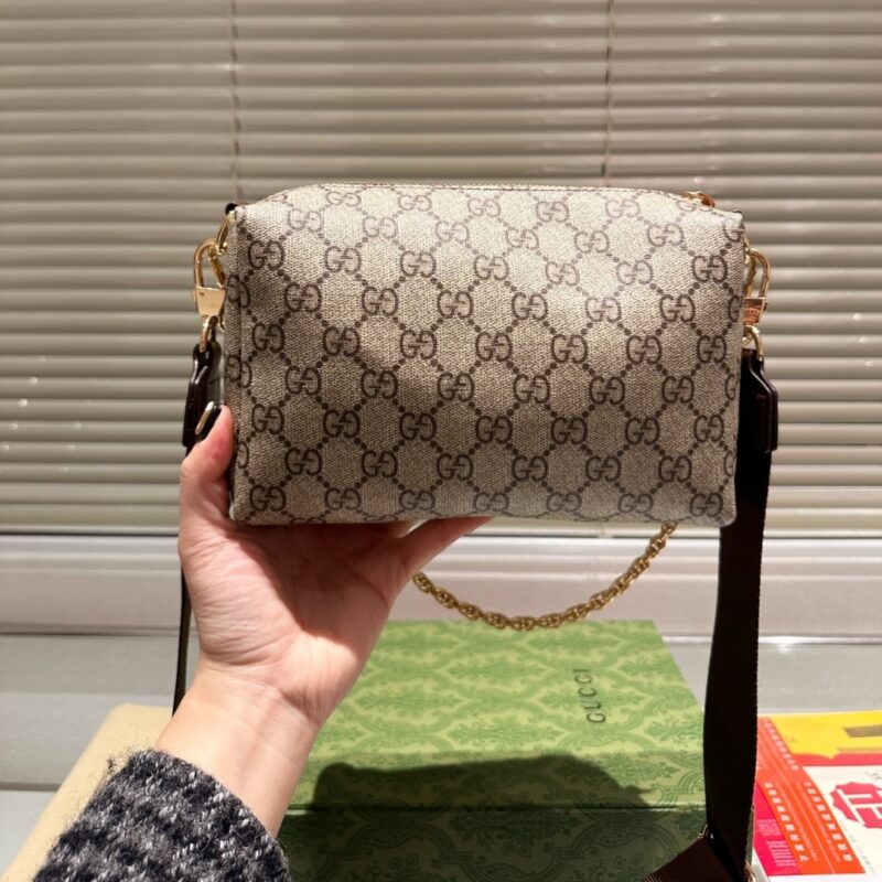 Alternative view of GUCCI COUNTER GG PRINTED SINGLE SHOULDER MESSENGER BAG 21CM