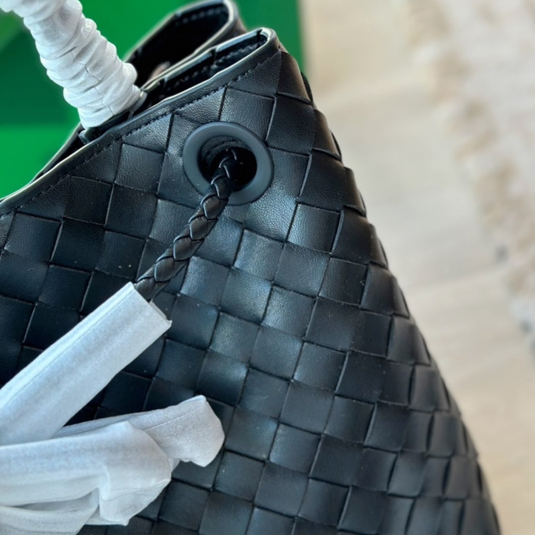 BOTTEGA VENETA SMALL ANDIAMO GOLD FINISH BLACK 25CM 766014VCPP11139 - Image 5