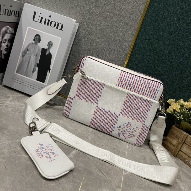 Alternative view of LOUIS VUITTON LV TRIO MESSENGER BAG WHITE 25CM M20665