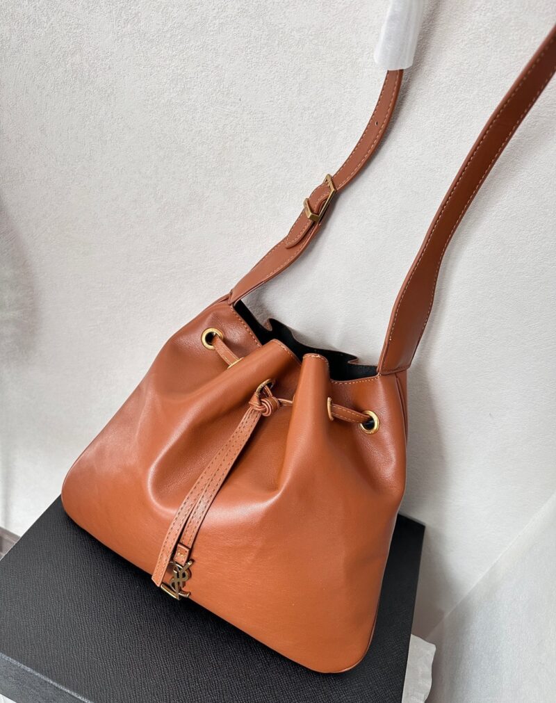 Alternative view of SAINT LAURENT PARIS VII MEDIUM FLAT HOBO BAG IN SMOOTH LEATHER BROWN 28CM