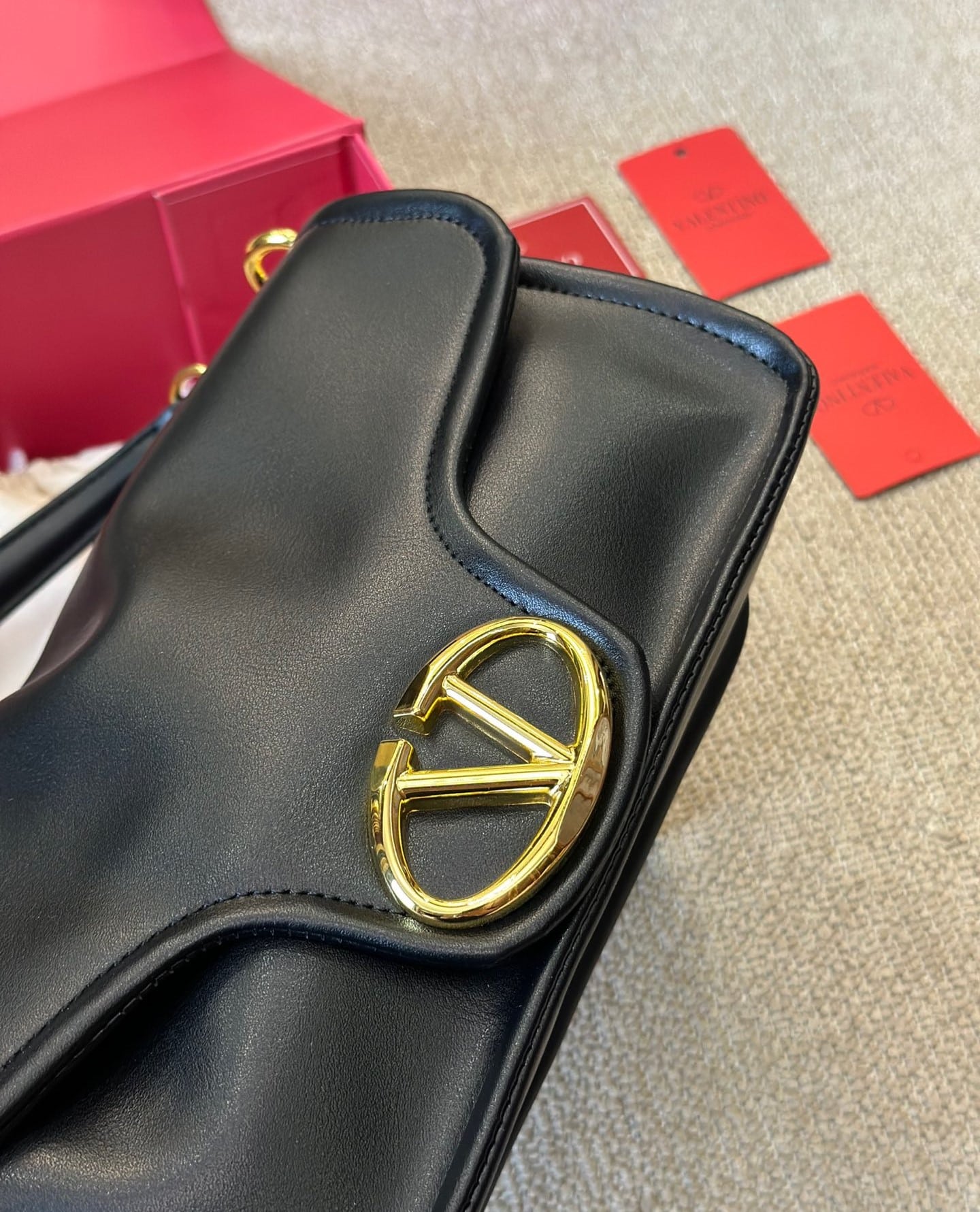 VALENTINO GARAVANI VLOGO 1960 NAPPA LEATHER SHOULDER BAG BLACK 28CM 4W0B0N48ZFJ 0NO - Image 9