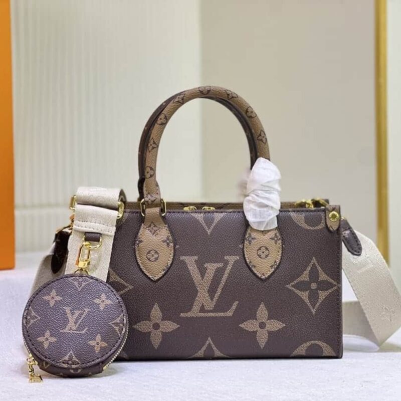 Alternative view of LOUIS VUITTON ONTHEGO EAST WEST GIANT MONOGRAM 25CM M46653