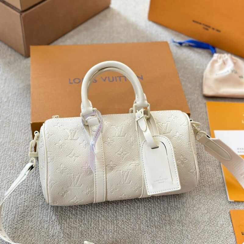 Alternative view of Louis Vuitton Keepall Bandoulière Full Moon 25Cm M24434