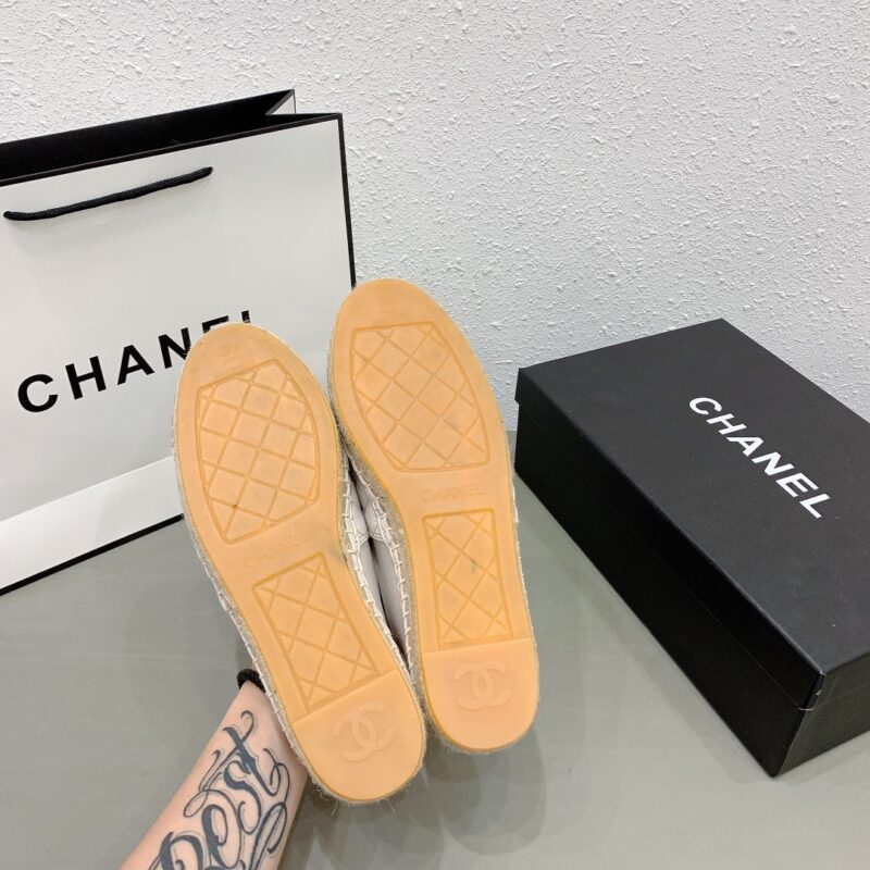 Alternative view of CHANEL CC ESPADRILLES WHITE GRAY