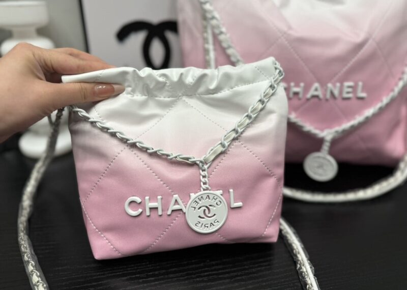 Alternative view of CHANEL 22 MINI HANDBAG PATENT GRADIENT PINK 20CM