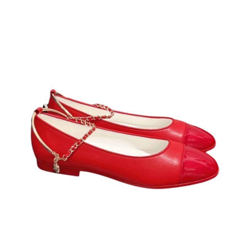 CHANEL INTERLOCKING CC LOGO BALLET FLATS RED