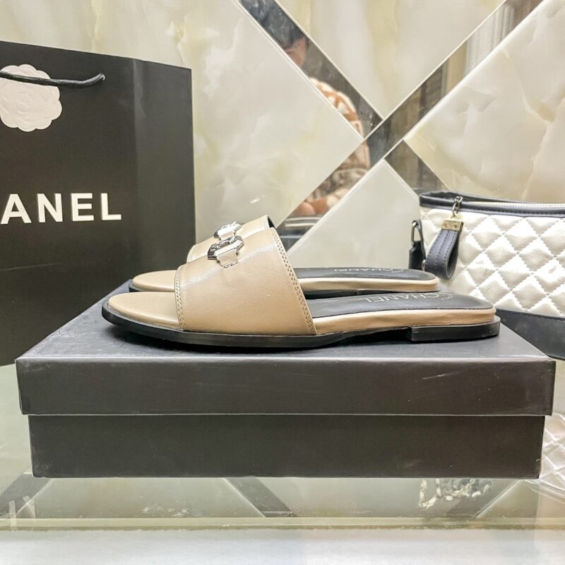 Alternative view of CHANEL SLIPPERS WITH CC SILVER HARDWARE BEIGE