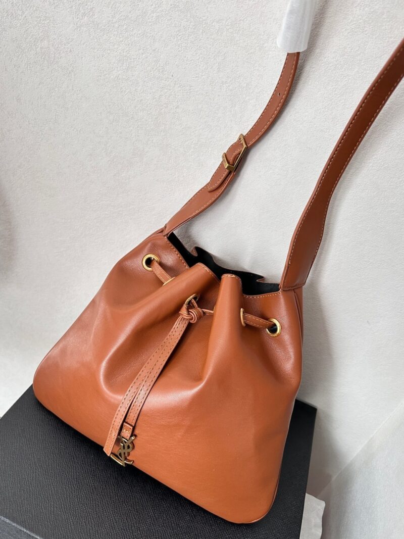 Alternative view of SAINT LAURENT PARIS VII FLAT HOBO BAG IN SMOOTH LEATHER BAG ORANGE 23CM