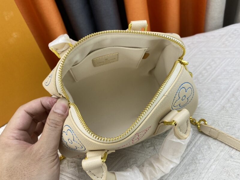 Alternative view of LOUIS VUITTON SPEEDY BANDOULIÈRE MONOGRAM EMPREINTE 20CM M46667