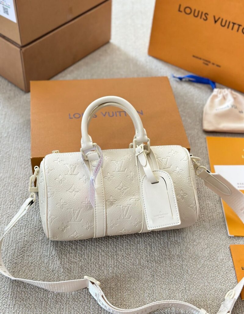 Alternative view of LOUIS VUITTON KEEPALL BANDOULIÈRE FULL MOON 25CM M24434