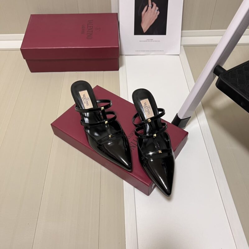 Alternative view of VALENTINO GARAVANI ROCKSTUD WISPY MULE IN BLACK