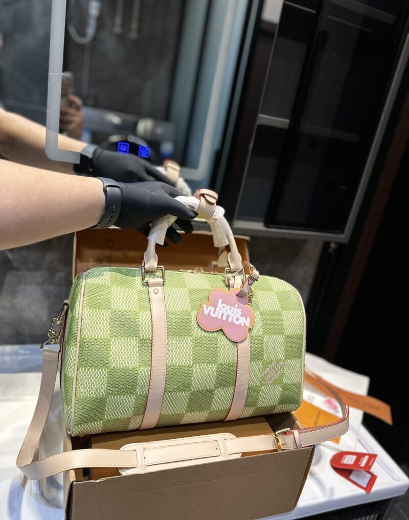 Alternative view of LOUIS VUITTON KEEPALL BANDOULIÈRE DAMIER CANVAS GREEN 35CM N40671