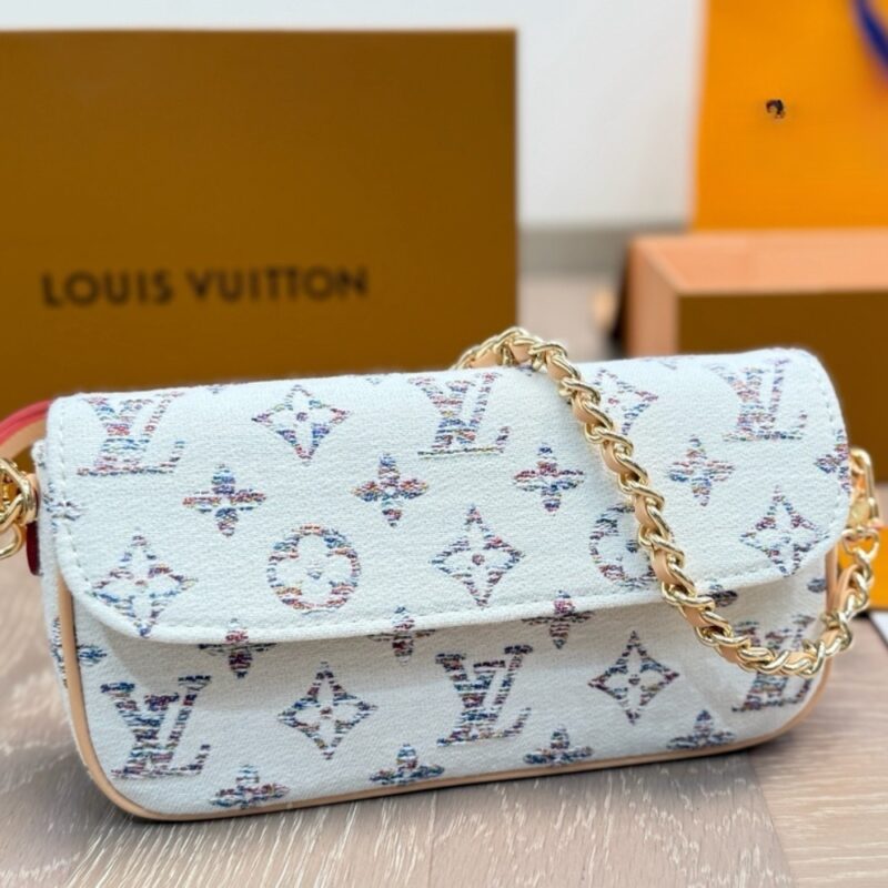 Alternative view of LOUIS VUITTON WALLET ON CHAIN IVY MULTICOLOR BEIGE 23CM M83499