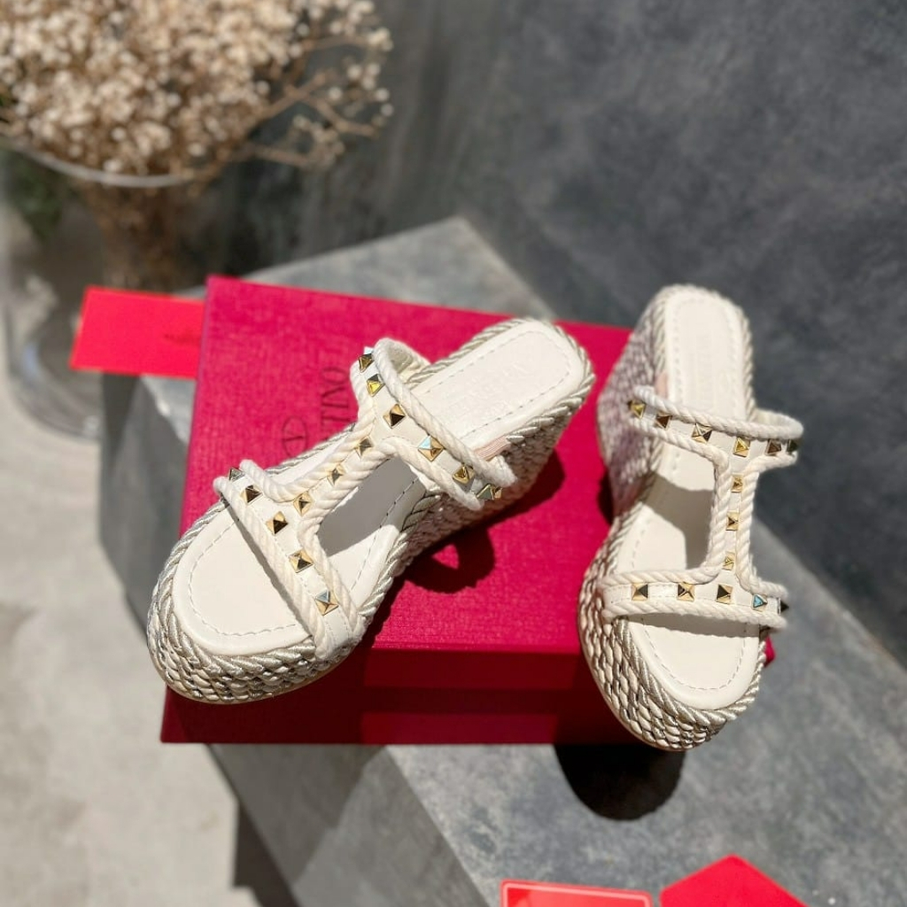 Valentino Rockstud Laminated Nappa Wedge Sandal Natural 4W2S0Gi5Dym Ybs - Image 2