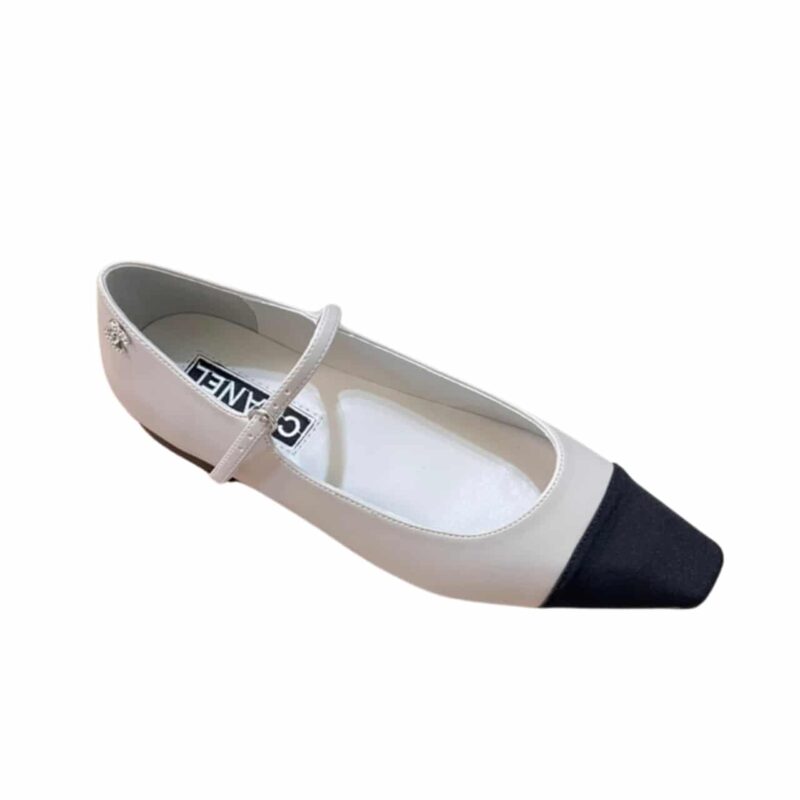 CHANEL SQUARE TOE BALLET FLATS BLACK WHITE