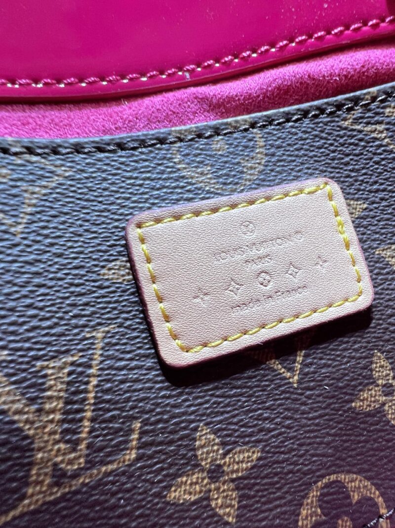 Alternative view of LOUIS VUITTON READE PM MONOGRAM VERNIS PINK 22CM M24028
