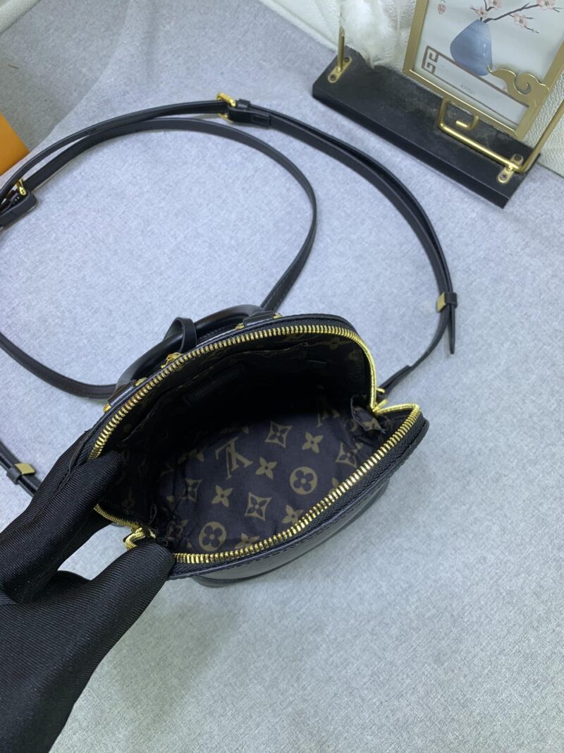Alternative view of LOUIS VUITTON ALMA BACKPACK EPI LEATHER BLACK 20CM M25103