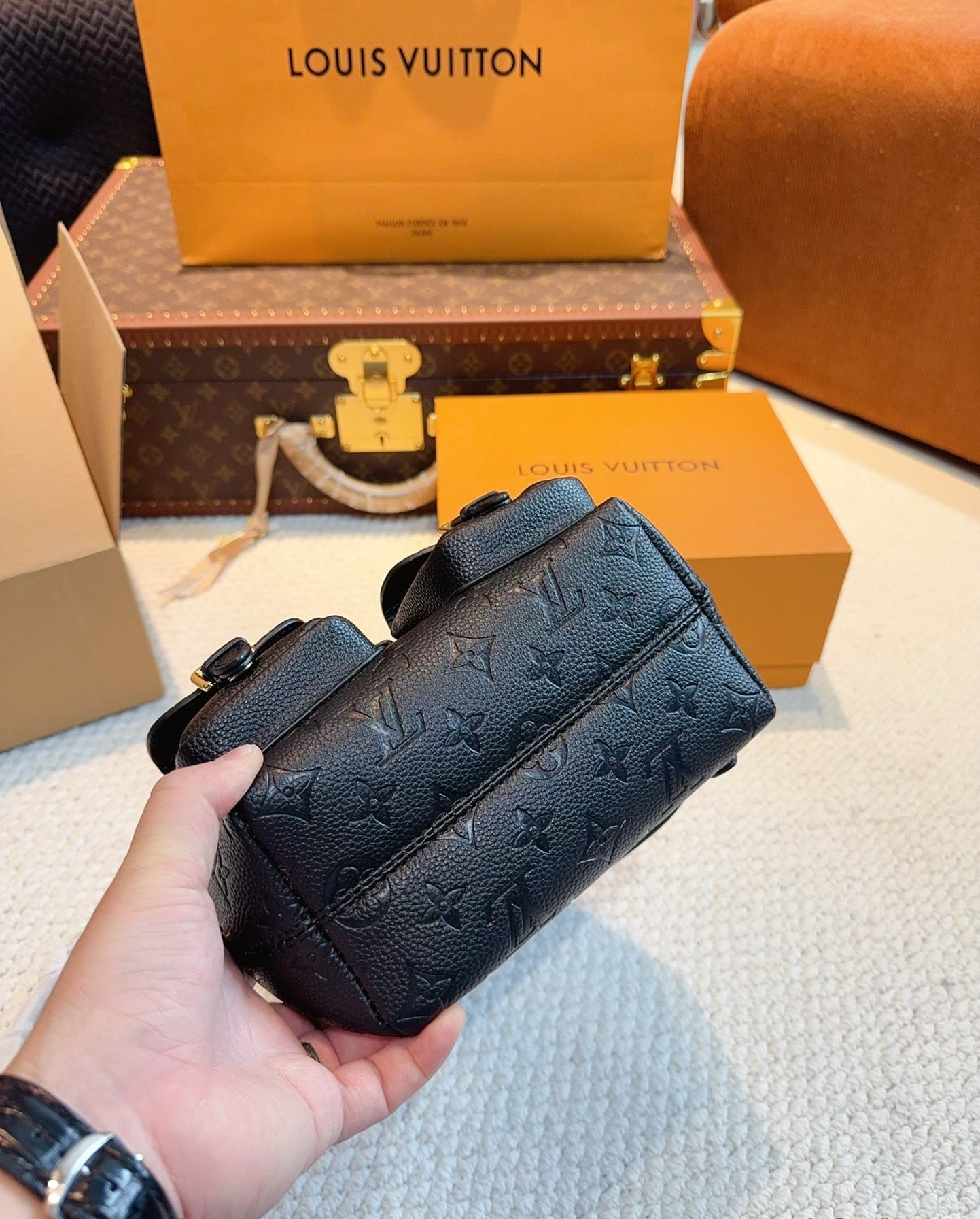 LOUIS VUITTON BACKUP BACKPACK BLACK 20CM M47072 - Image 9