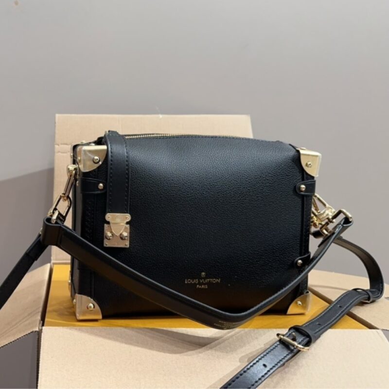 Alternative view of LOUIS VUITTON SIDE TRUNK MM GRAINED CALF LEATHER BLACK 23CM M25160