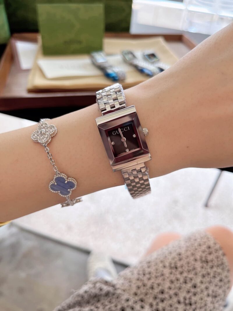 Alternative view of GUCCI G FRAME BRACELET WATCH SQUARE SHAPE SILVER IN BLACK 20MM YA128507