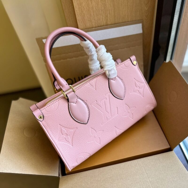 Alternative view of LOUIS VUITTON ONTHEGO EAST WEST BAG PINK 25CM