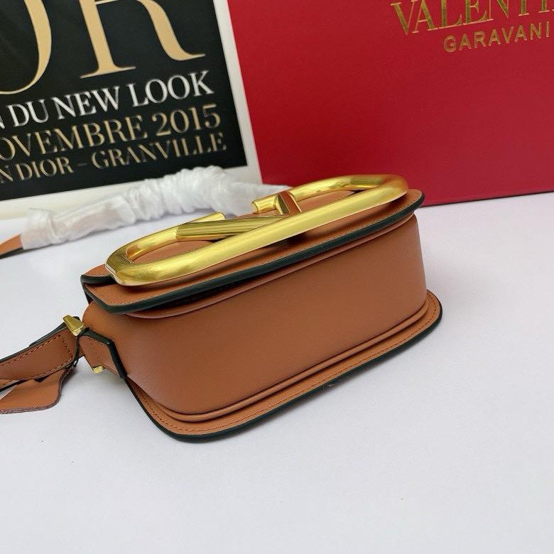 VALENTINO GARAVANI SUPERVEE V LOGO SMALL BAG BROWN 18CM - Image 2