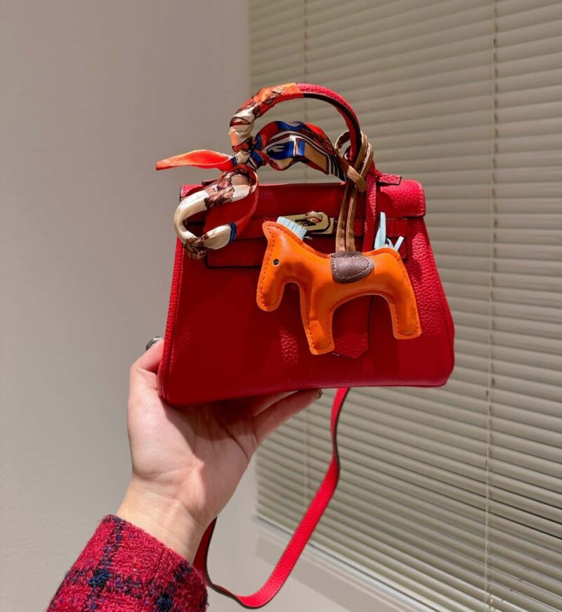 Alternative view of HERMES KELLY TOGO RED 20CM