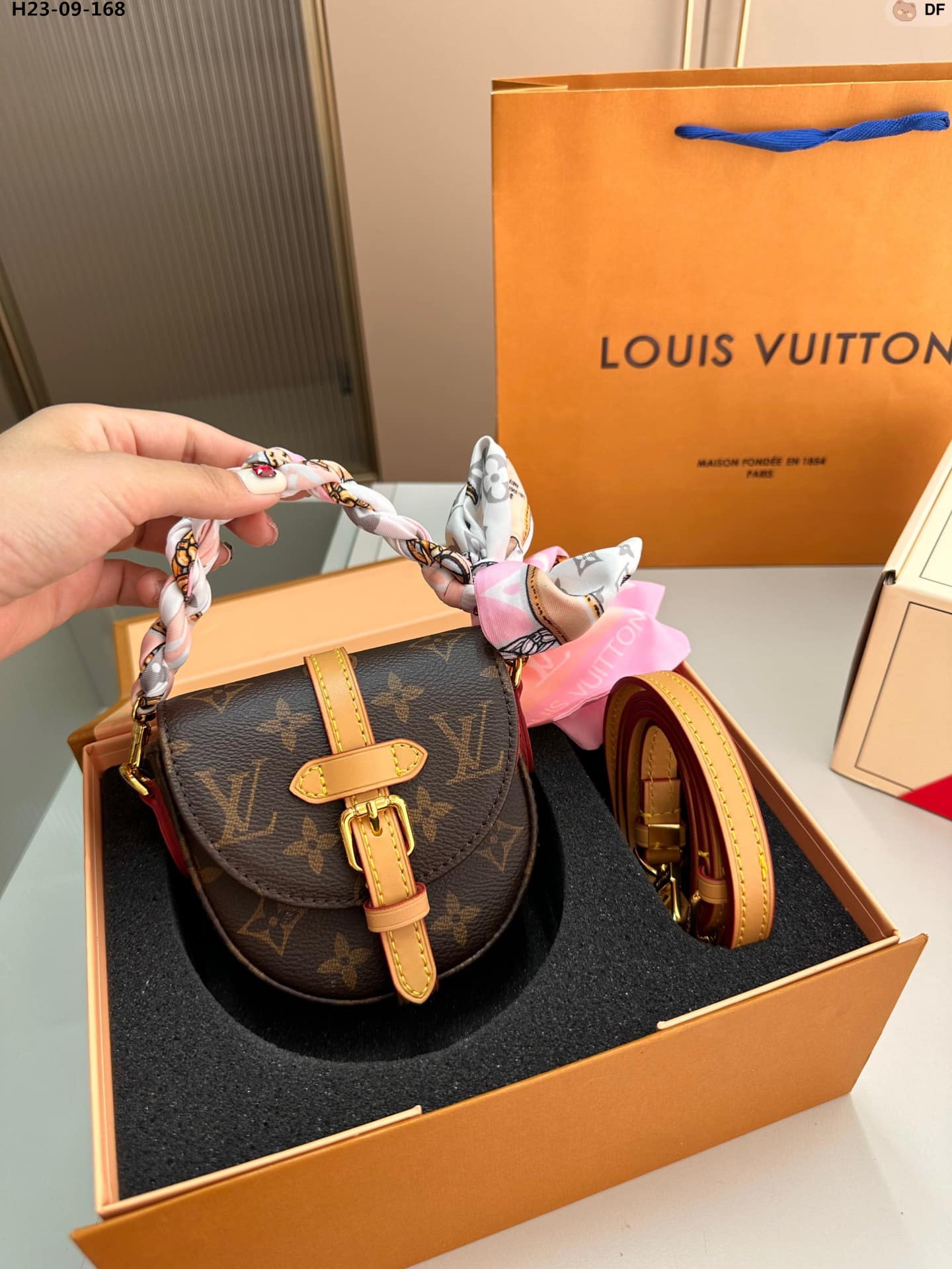 LOUIS VUITTON CHANTILLY MICRO BAG BROWN 12CM M46643 - Image 9