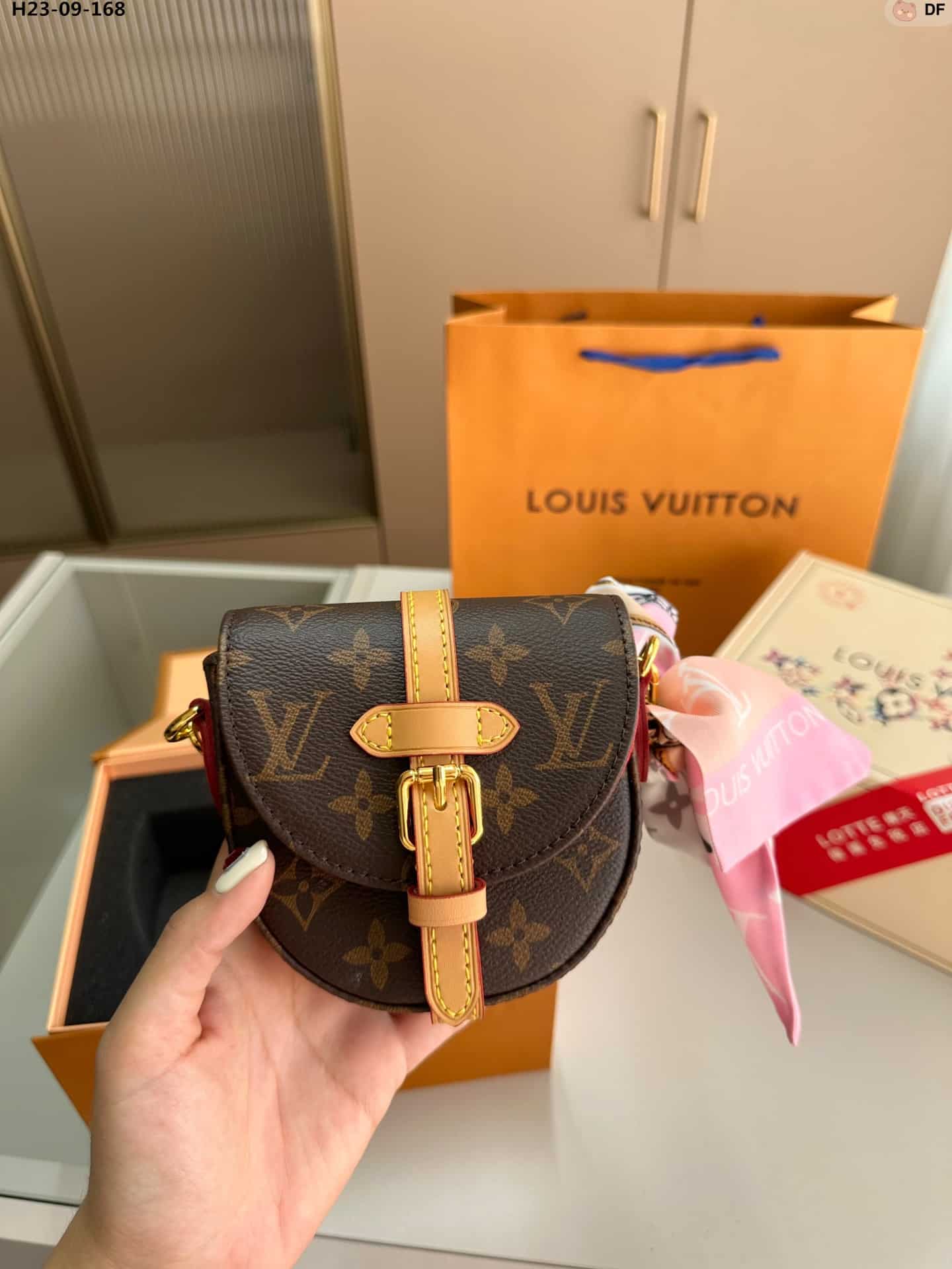 LOUIS VUITTON CHANTILLY MICRO BAG BROWN 12CM M46643 - Image 8