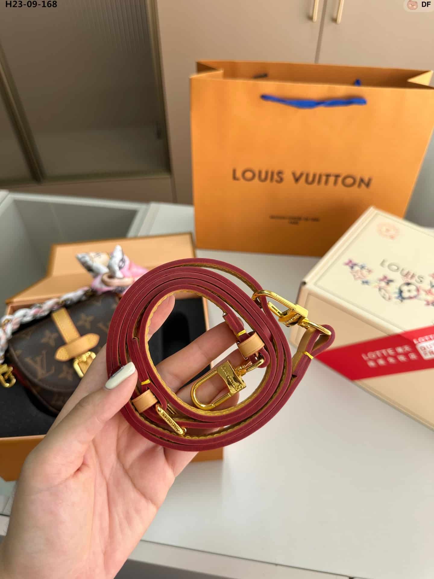 LOUIS VUITTON CHANTILLY MICRO BAG BROWN 12CM M46643 - Image 3