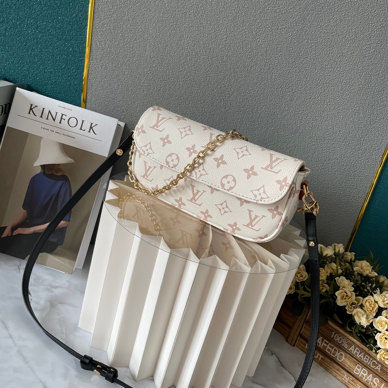 LOUIS VUITTON WALLET ON CHAIN IVY MONOGRAM CANVAS DUNE 23CM M83091 - Image 8