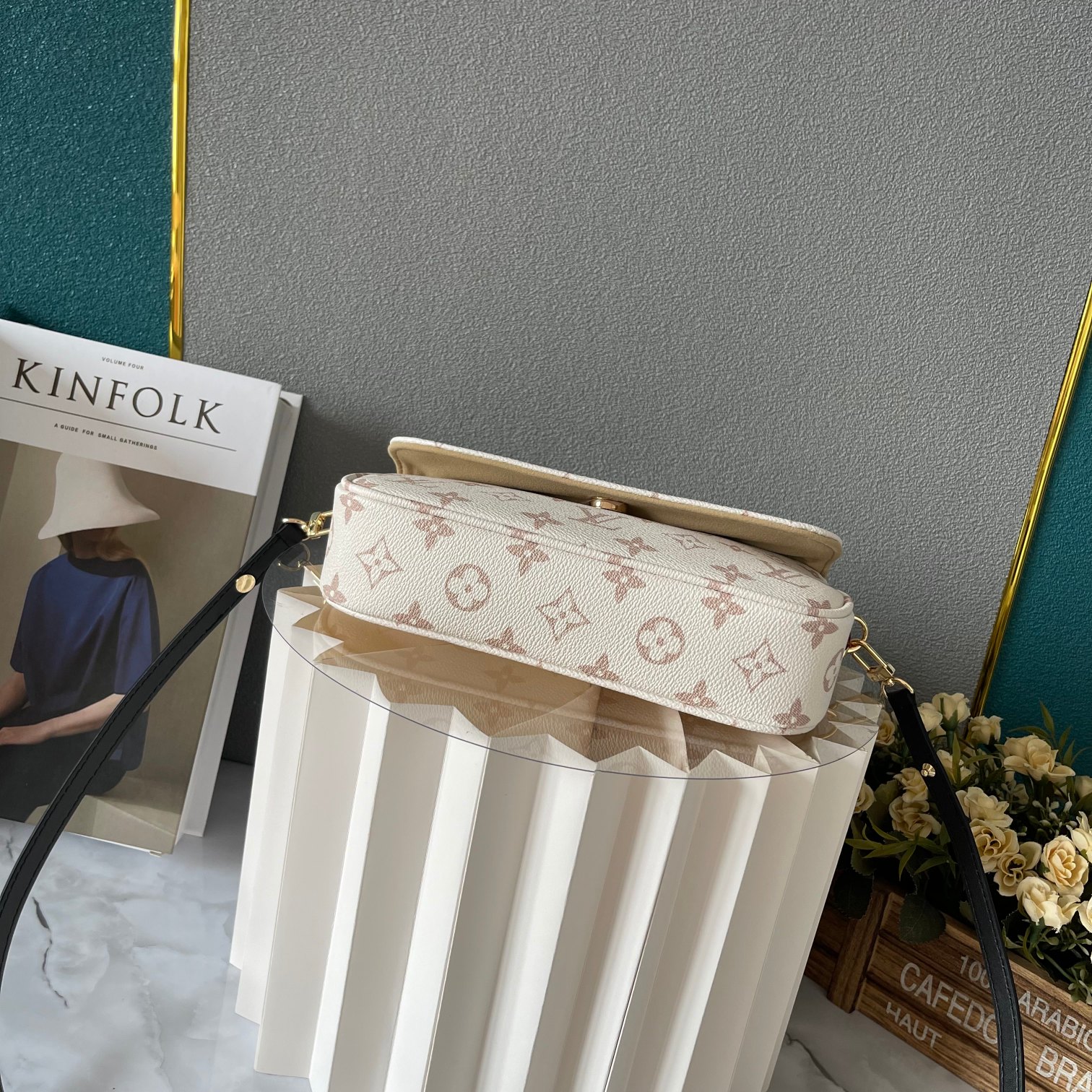 LOUIS VUITTON WALLET ON CHAIN IVY MONOGRAM CANVAS DUNE 23CM M83091 - Image 6