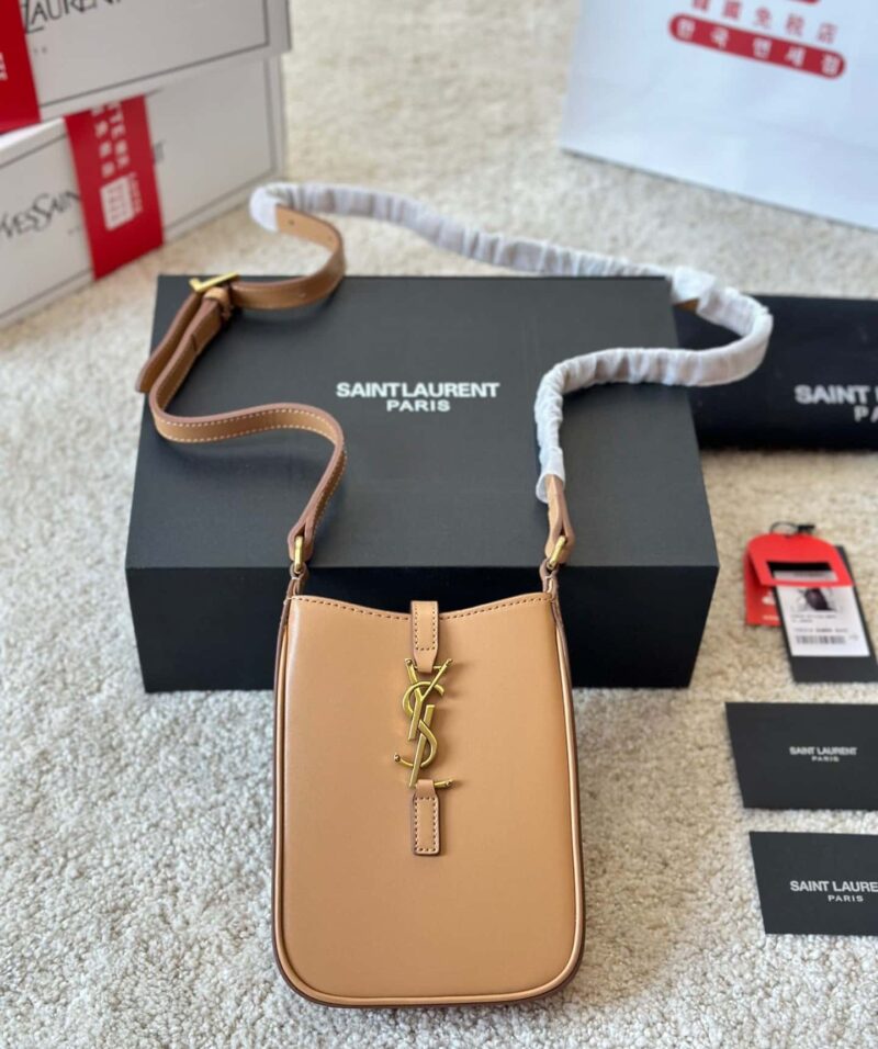 Alternative view of SAINT LAURENT LE 5 À 7 MINI VERTICAL BROWN 18CM 735214BWR6W2725