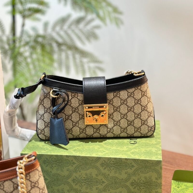 Alternative view of GUCCI PADLOCK SMALL SHOULDER BAG BLACK 25CM 811705 KHNKG 9769