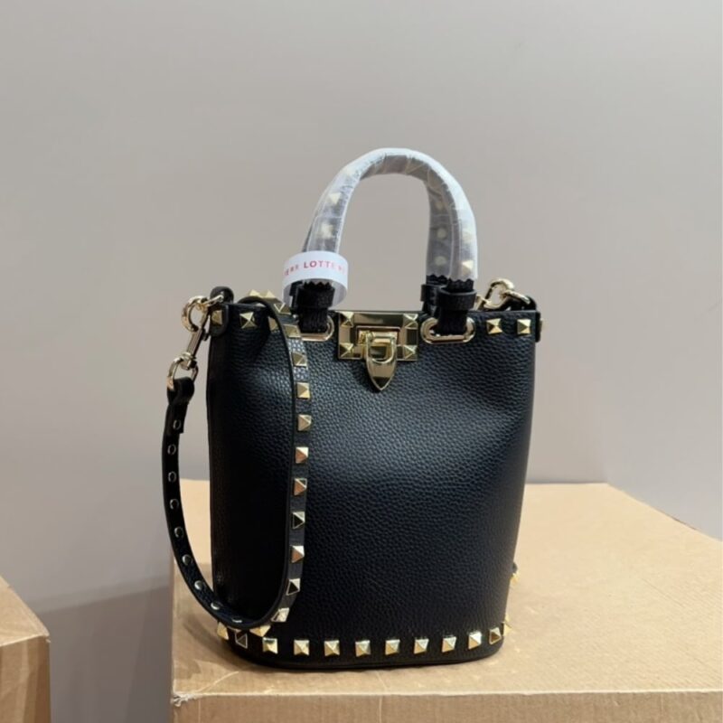 Alternative view of VALENTINO ROCKSTUD CROSSBODY POUCH IN GRAINY BLACK 16CM 5W2P0W31VSH 0NO