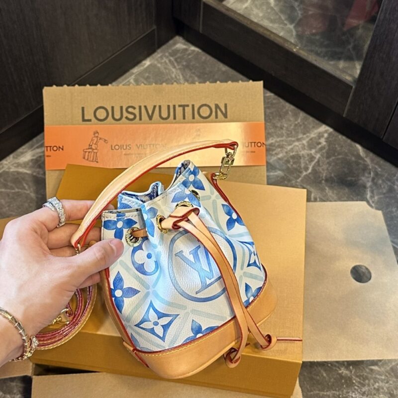 Alternative view of LOUIS VUITTON NANO NOÉ LAGOON BLUE 16CM M83620