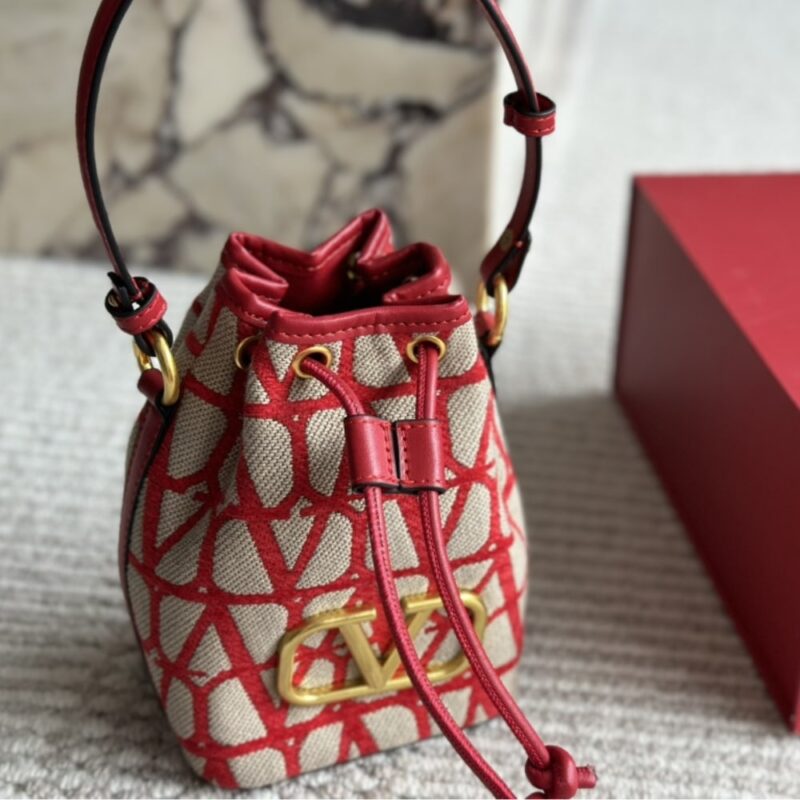 Alternative view of VALENTINO MINI VLOGO SIGNATURE BUCKET BAG IN TOILE ICONOGRAPHE RED 22CM