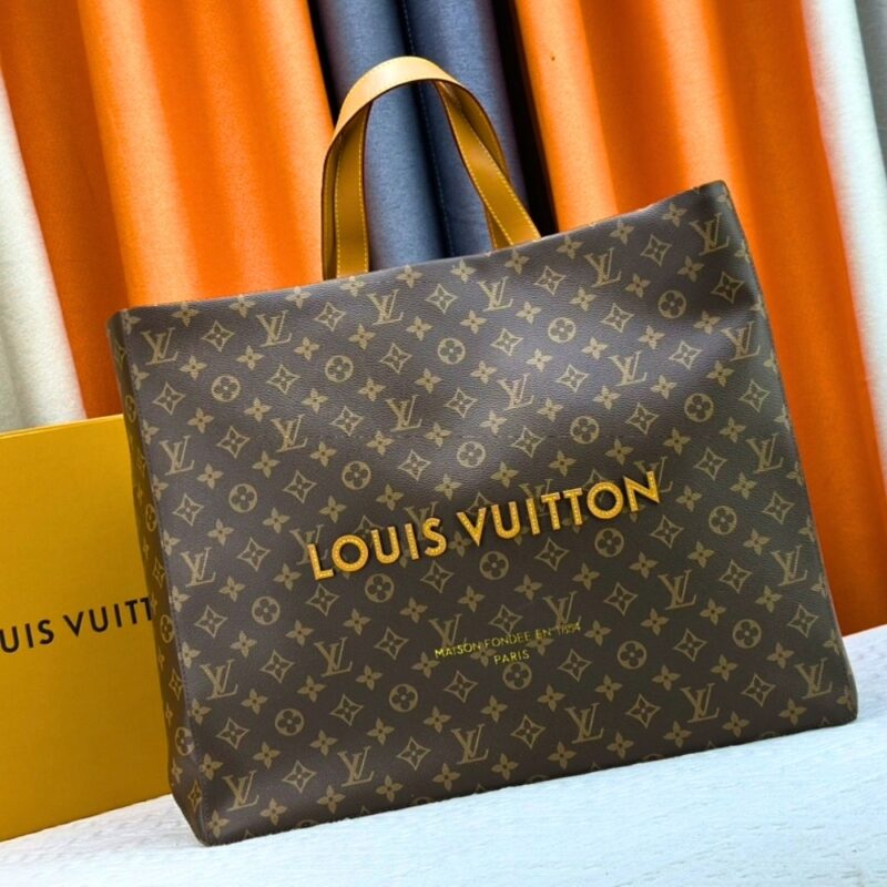 Alternative view of Louis Vuitton Shopper Tote Mm Monogram Brown 40Cm