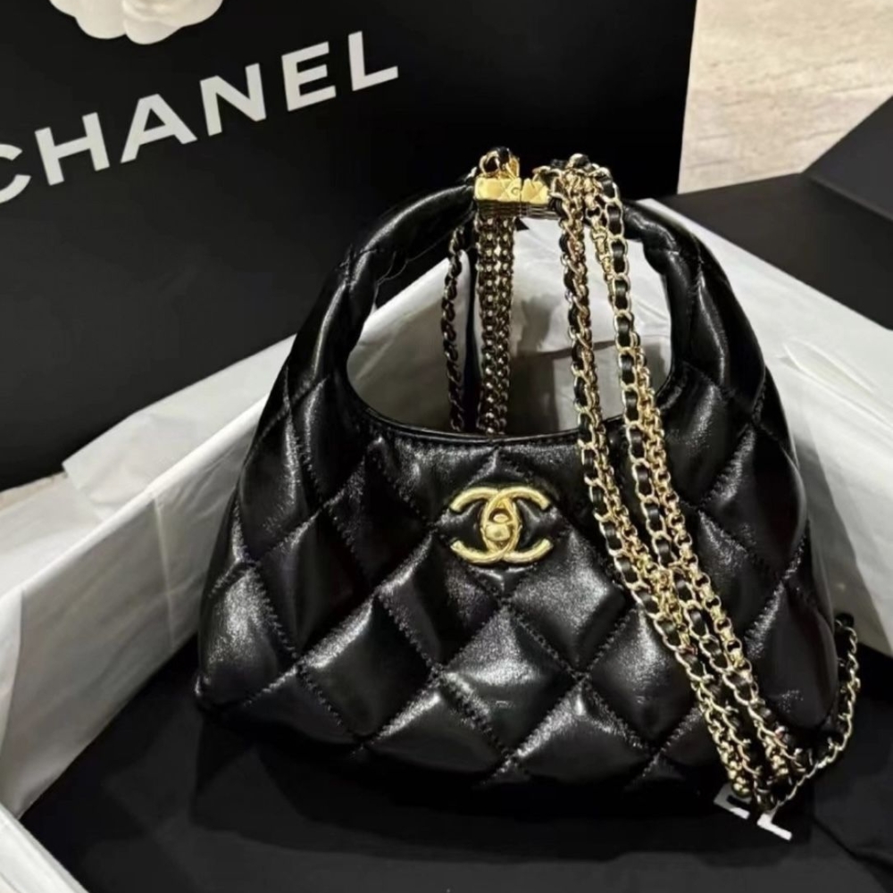 Chanel 24A Small Hobo Bag Shiny And Gold Tone Metal In Black 20Cm AS4966 B17320 94305 - Image 3