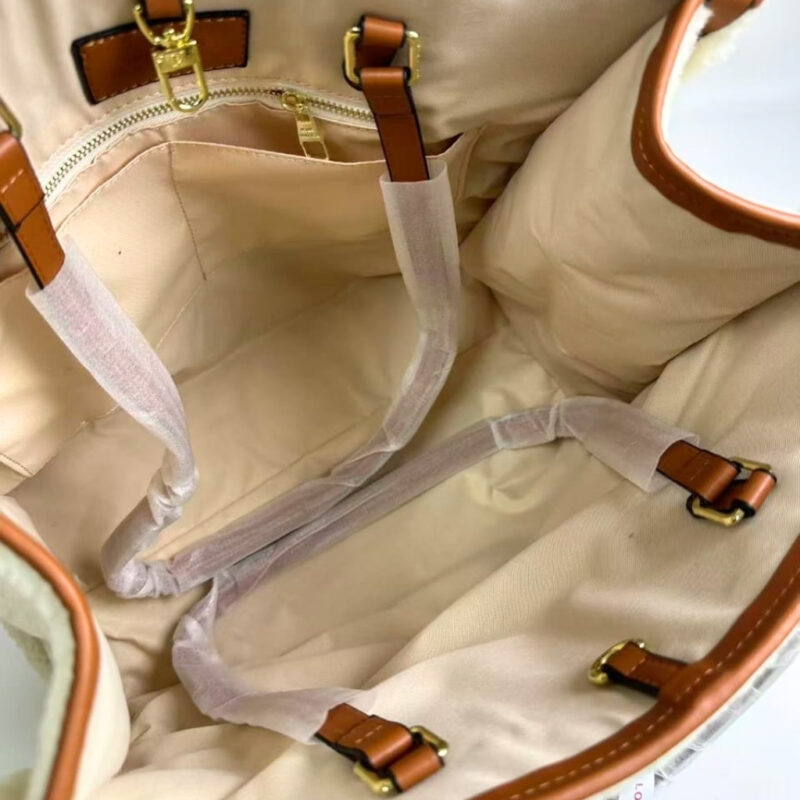 Alternative view of Louis Vuitton Onthego Teddy Monogram Giant Beige Brown 38Cm