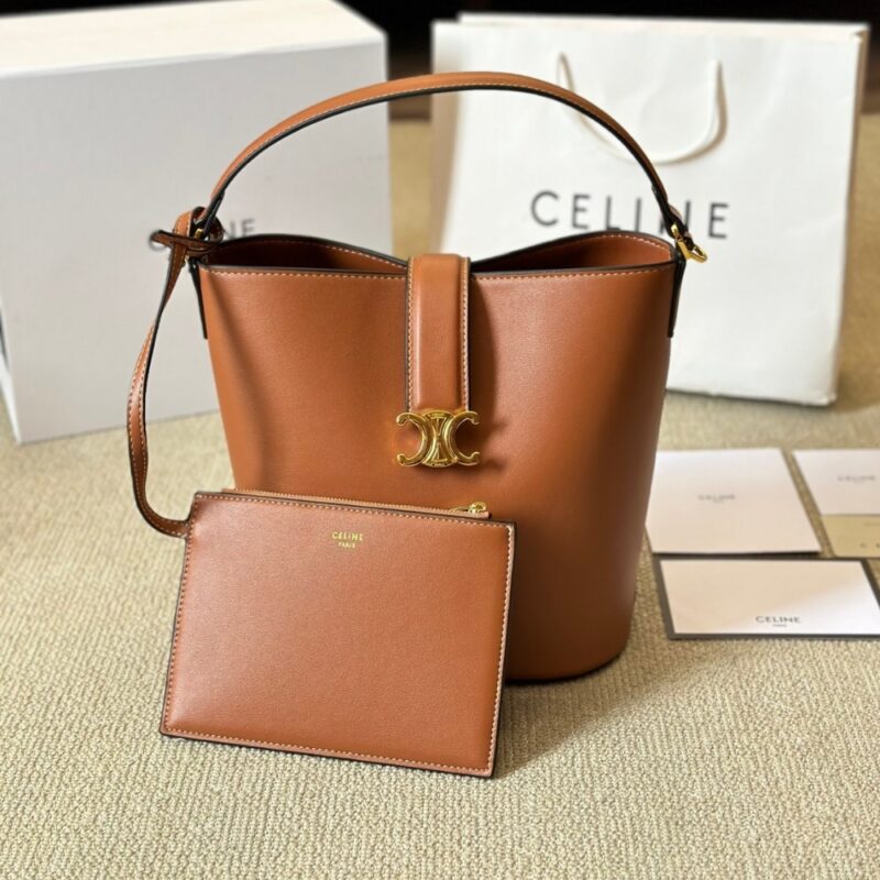 Alternative view of CELINE MEDIUM LOUISE BAG IN SMOOTH BROWN 23CM