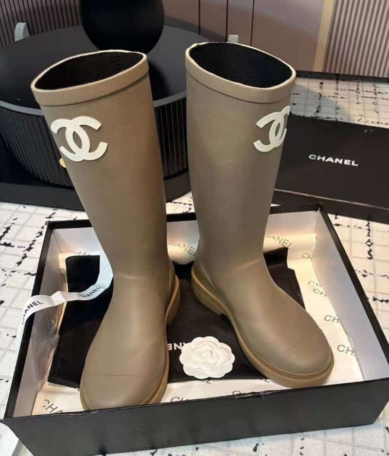 Alternative view of CHANEL RUBBER RAIN BOOTS BEIGE G39620 X56326 0Q304