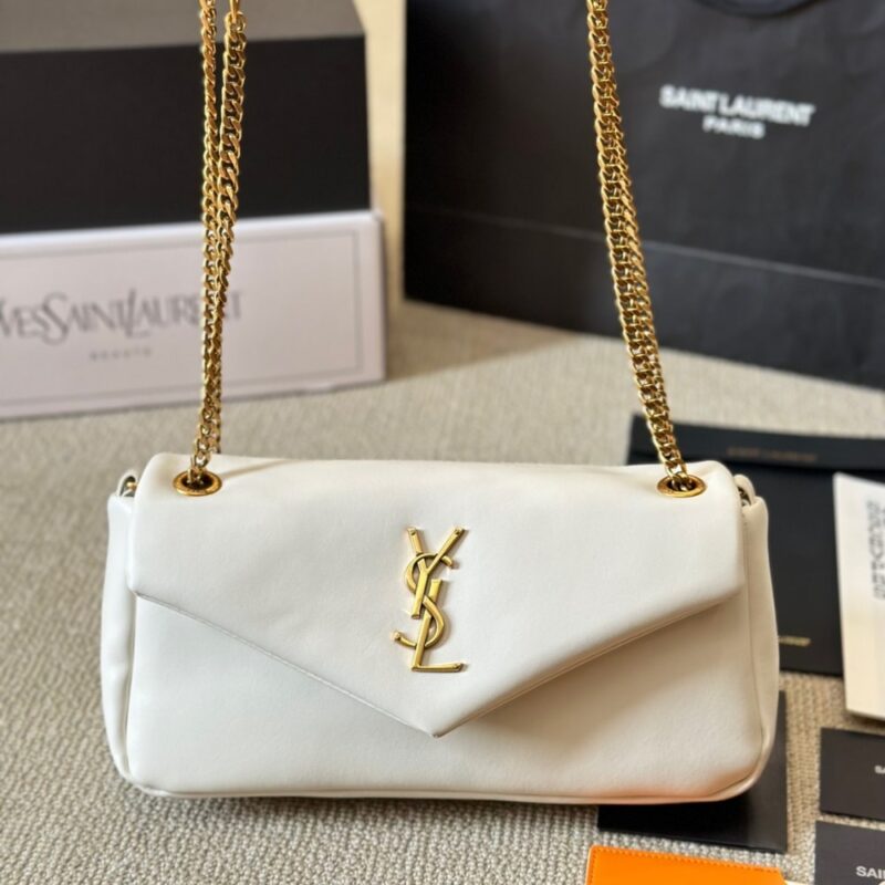 Alternative view of SAINT LAURENT CALYPSO SMALL IN PLUNGED BLANC VINTAGE 27CM 734153AACQO9227