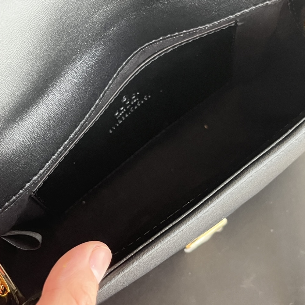 GUCCI GG MARMONT MINI SHOULDER BAG BLACK 17CM - Image 8