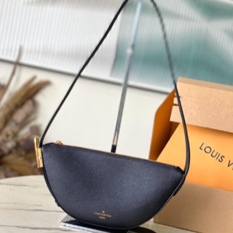 Alternative view of LOUIS VUITTON LOW KEY BUMBAG BLACK 28CM M11429