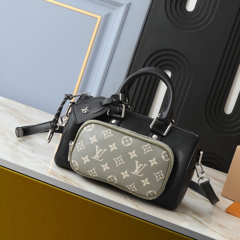 Alternative view of LOUIS VUITTON KEEPALL BANDOULIÈRE 25 BAG BLACK 25CM