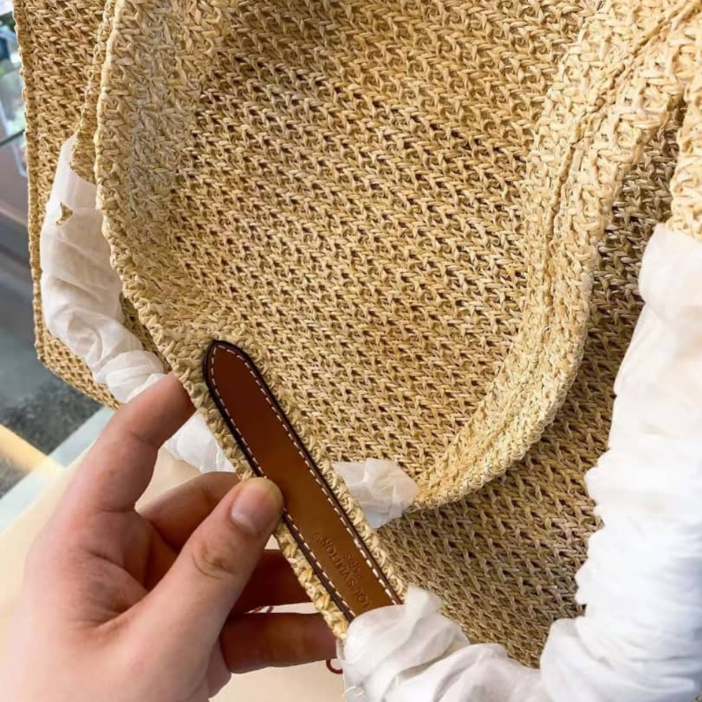 Louis Vuitton Onthego MM Natural Raffia Tan 37Cm M24723 - Image 4