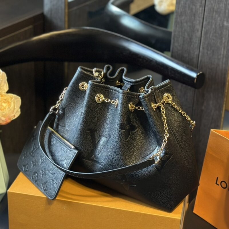 Alternative view of LOUIS VUITTON LV BUNDLE BAG BLACK 28CM M47209